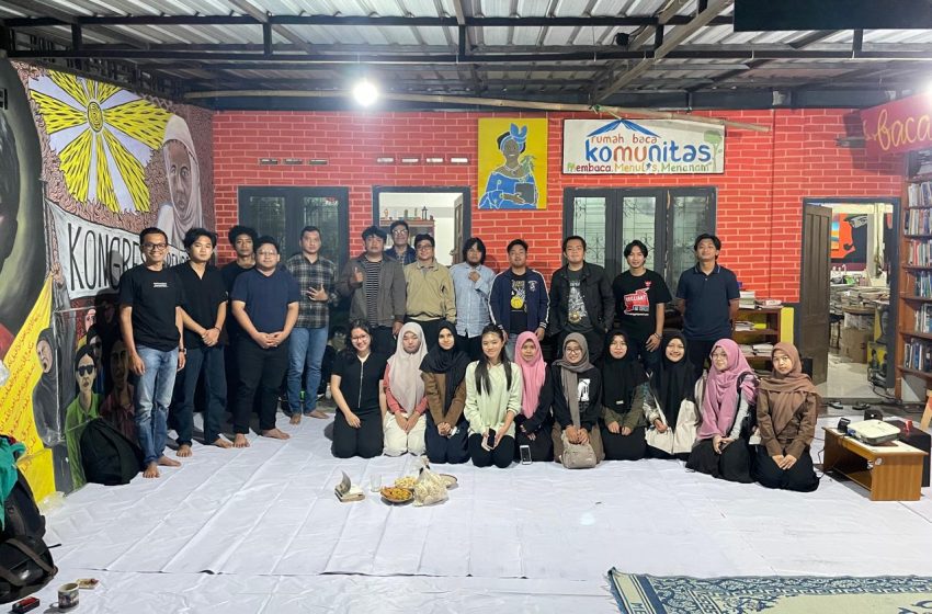 Reboan “Dari Gerakan Sosial Menuju Pengakuan Hukum: Membaca Politik Hukum dan Perjuangan Masyarakat Adat Sibiruang”